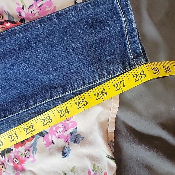 KanCan Jeans - Picture 2 of 5